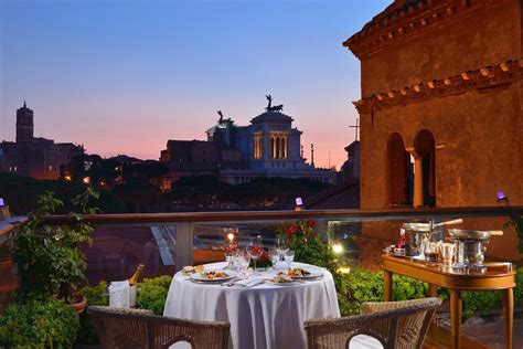 Roof Garden Hotel Forum, Rome .